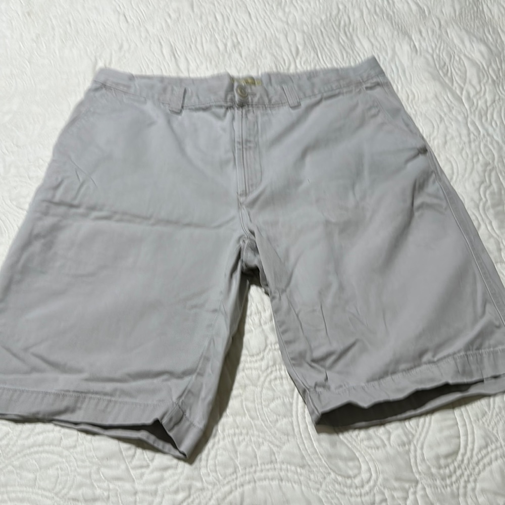 Khaki cargo shorts 32
